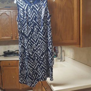 AGB DRESS WOMENS SIZE M